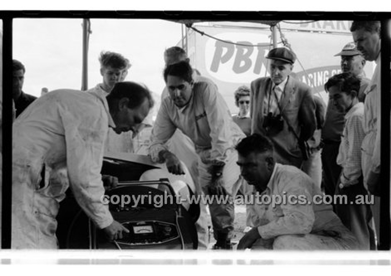 Phillip Island - 14th March 1960 - 60-PD-PI14360-076