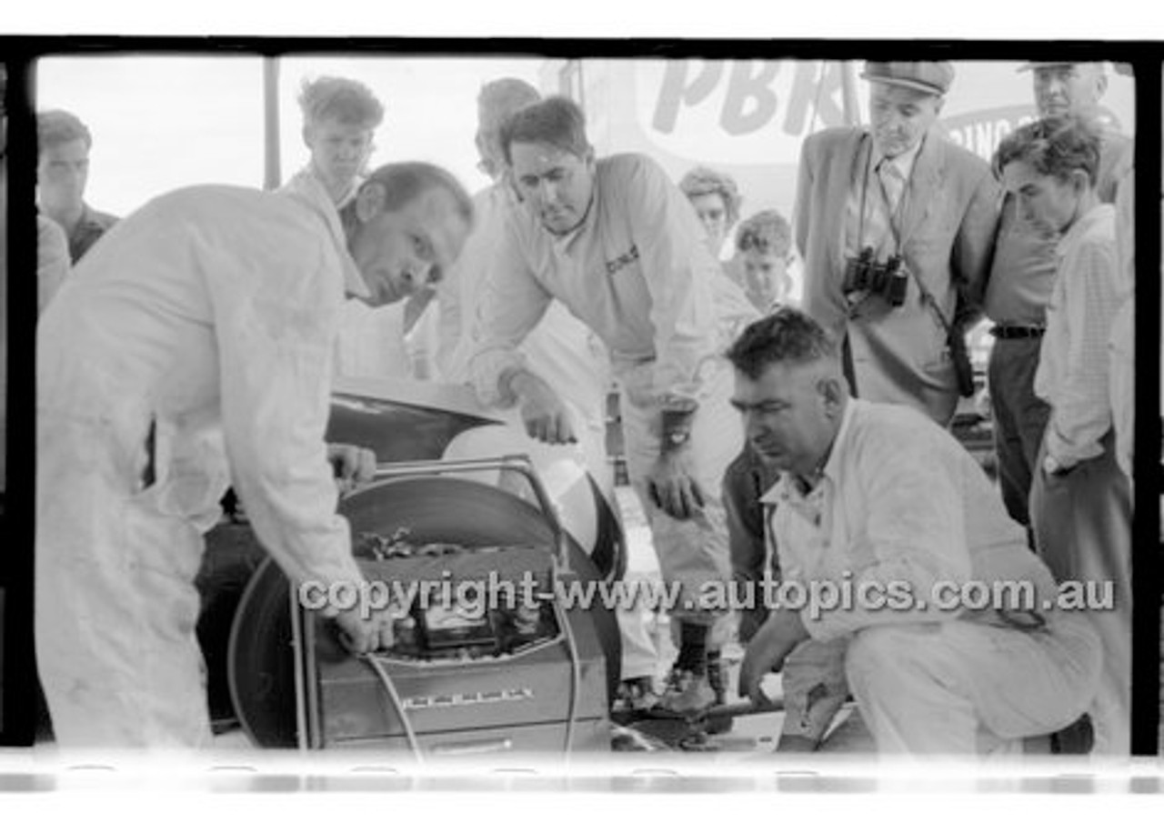 Phillip Island - 14th March 1960 - 60-PD-PI14360-077