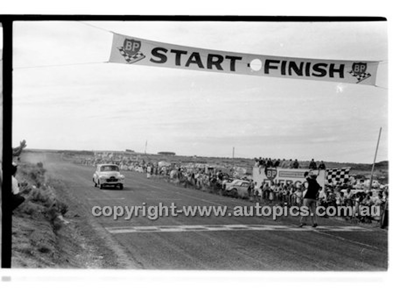 Phillip Island - 14th March 1960 - 60-PD-PI14360-078