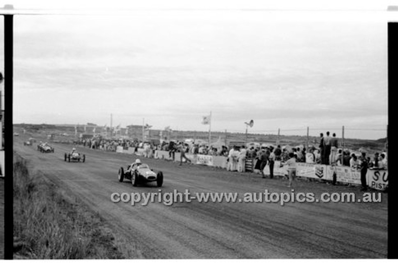 Phillip Island - 14th March 1960 - 60-PD-PI14360-092