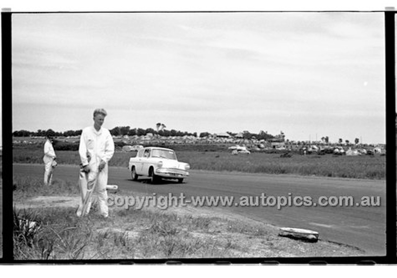 Phillip Island - 12th December 1960 - 60-PD-PI121260-084