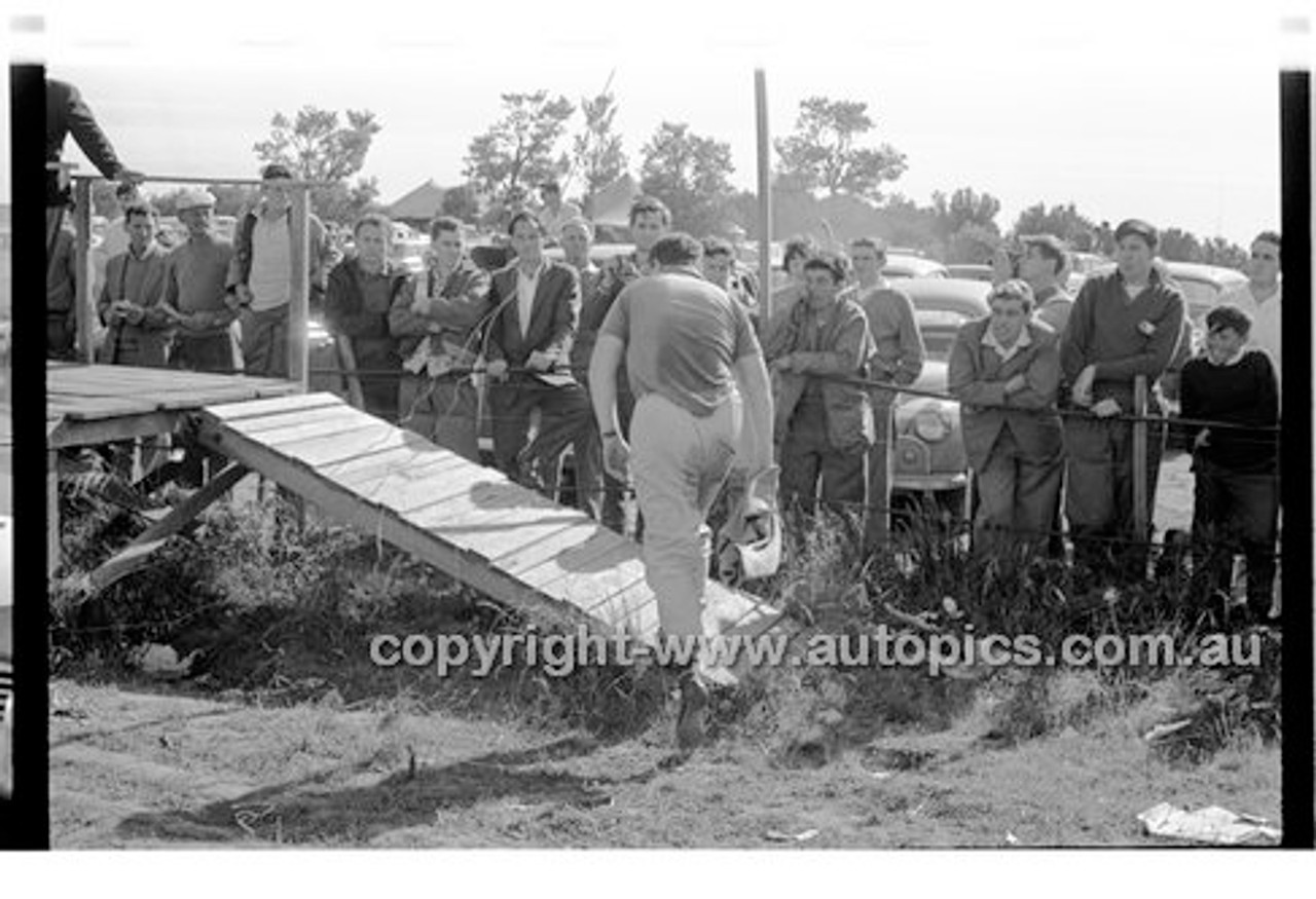 Phillip Island - 12th December 1960 - 60-PD-PI121260-138