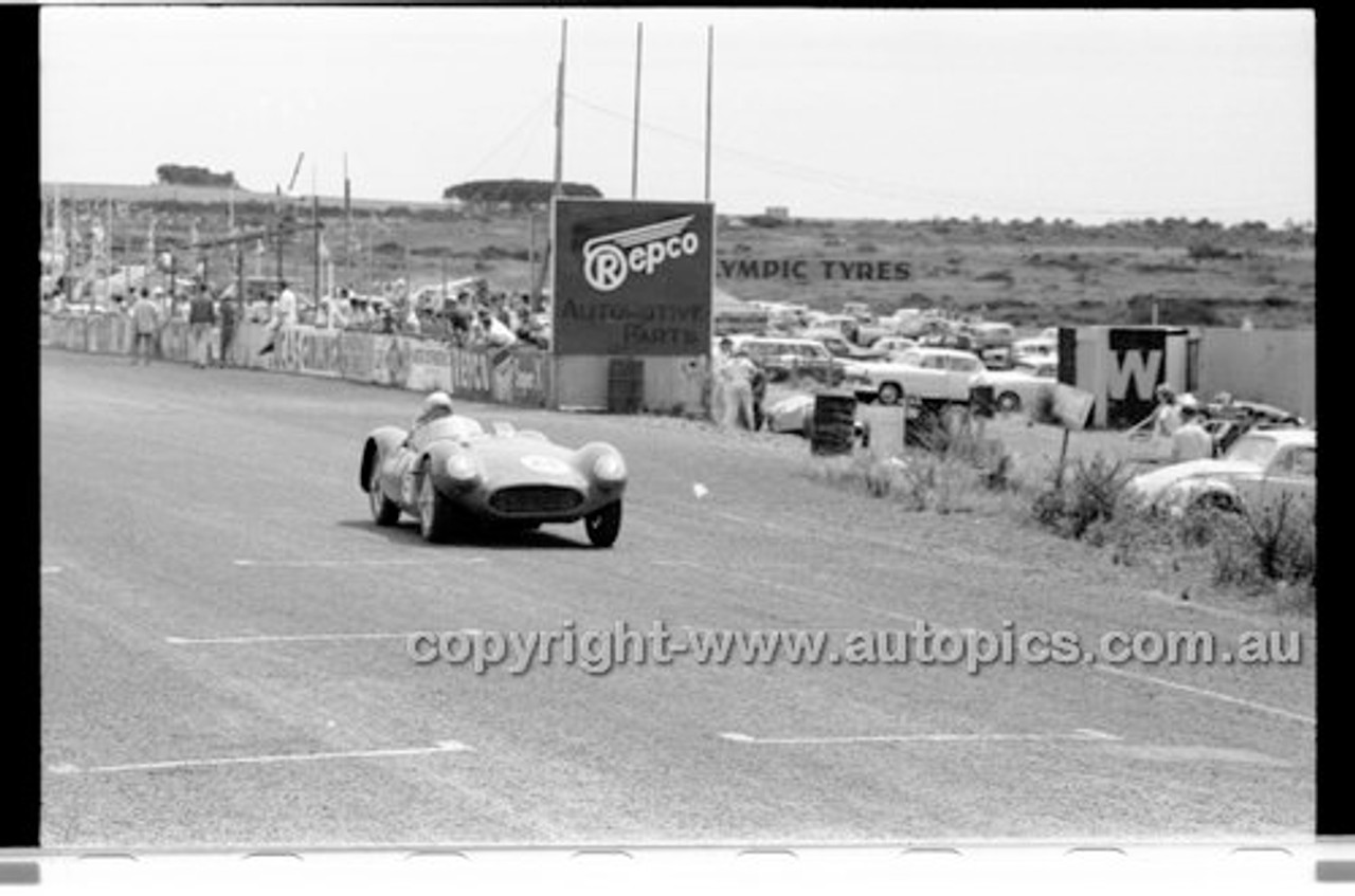 Phillip Island - 12th December 1960 - 60-PD-PI121260-150