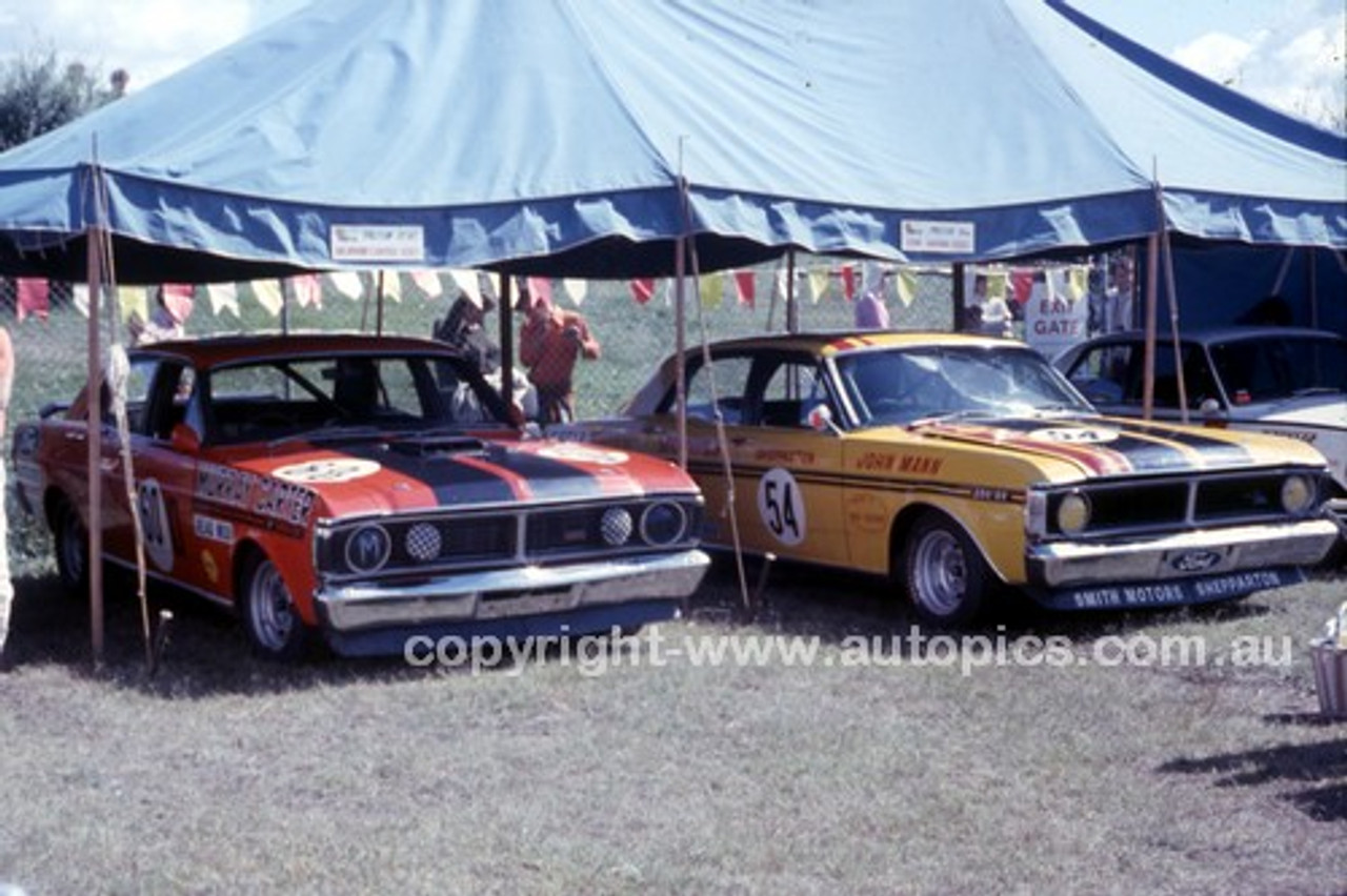 73222 - Murray Carter & John Mann Ford Falcon - Sandown 1973 - Photographer Alan Smith