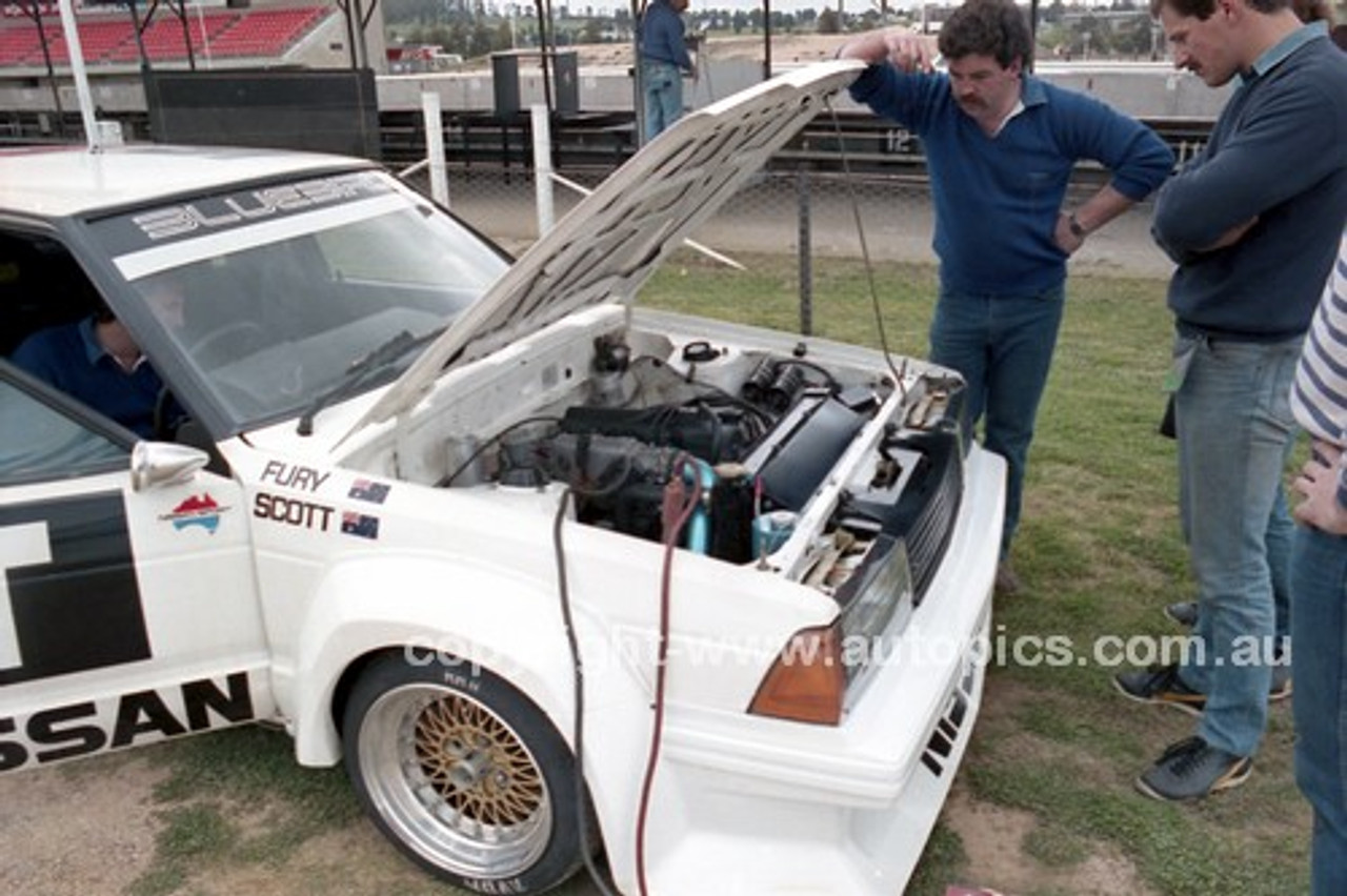 84964  -  George Fury / Gary Scott Nissan Bluebird - Practise Bathurst 1984 - Photographer Peter Schafer