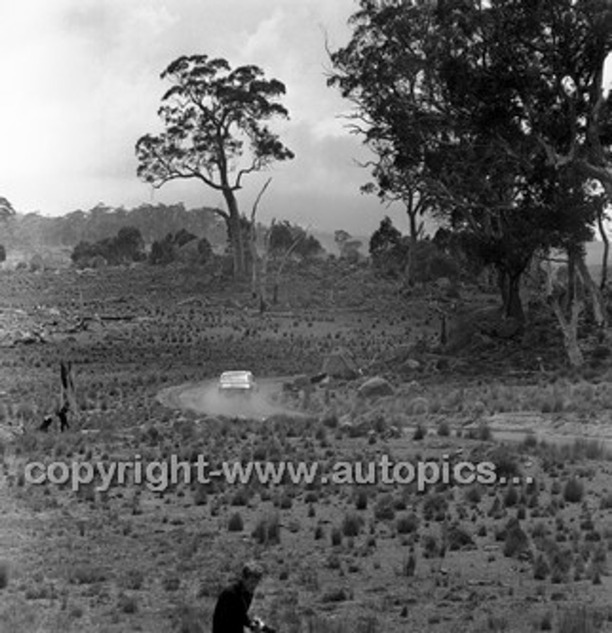 London to Sydney Marathon 1968 - Code - 68-London to Sydn-029