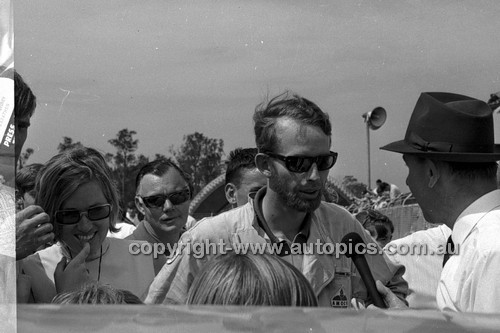 London to Sydney Marathon 1968 - Code - 68-London to Sydn-062