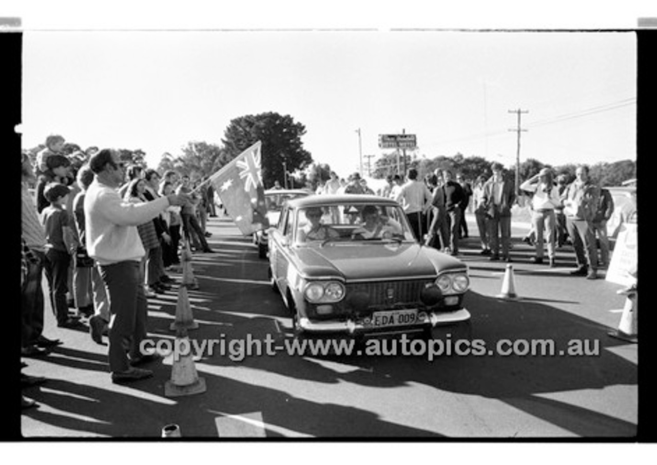 Castrol Championship Rally 1971 - Code - 71-T10771-037