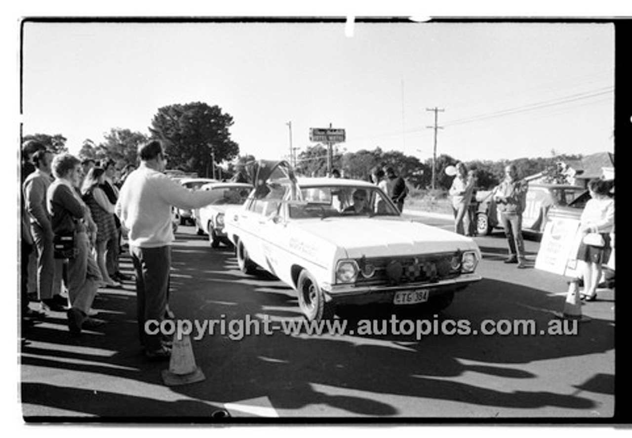 Castrol Championship Rally 1971 - Code - 71-T10771-044