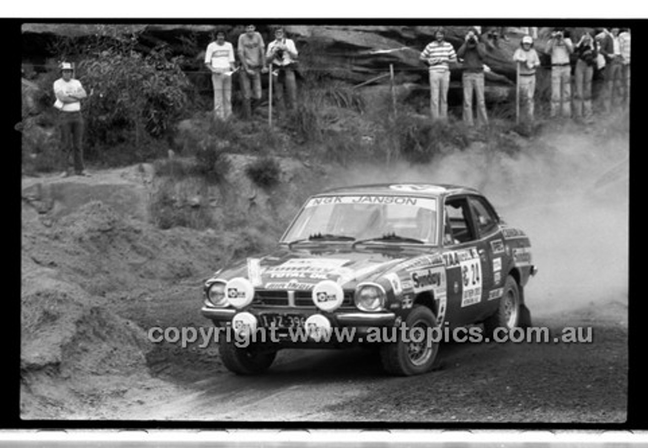 Southern Cross Rally 1977 - Code -77-T81077-061
