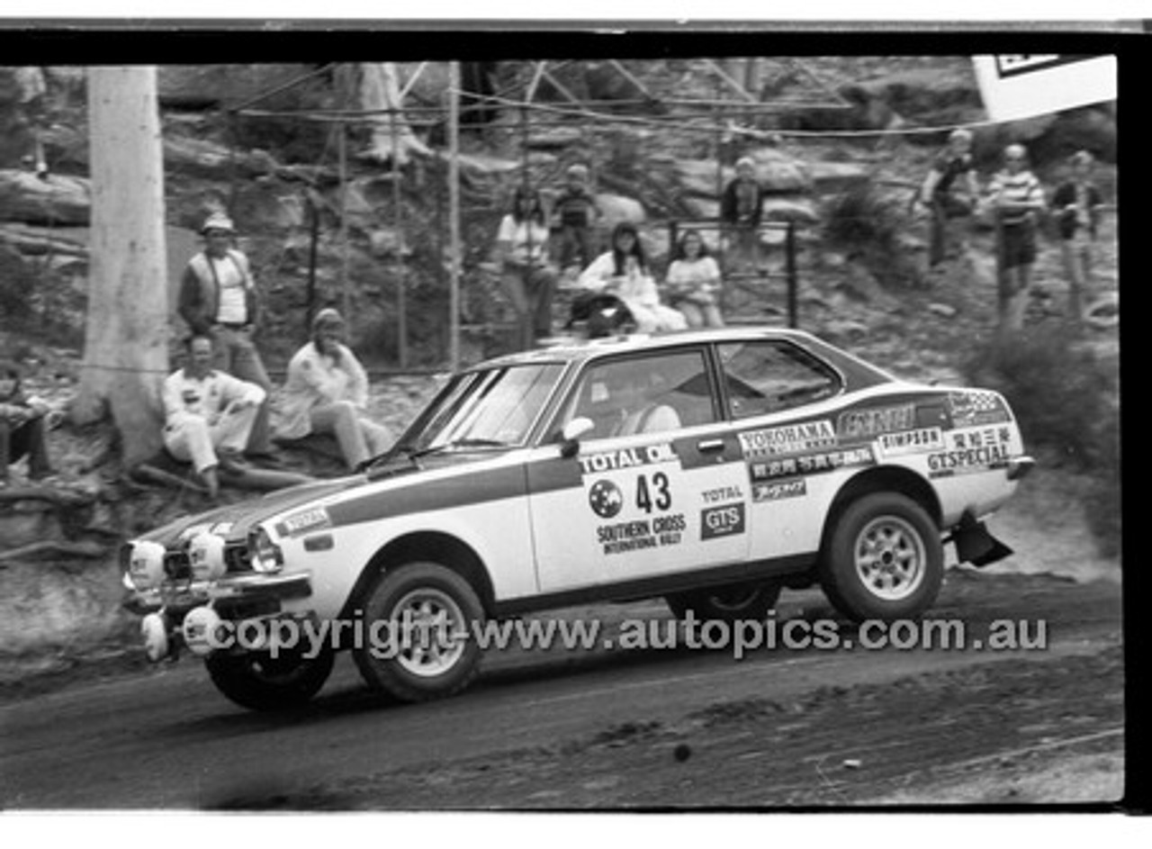 Southern Cross Rally 1977 - Code -77-T81077-549