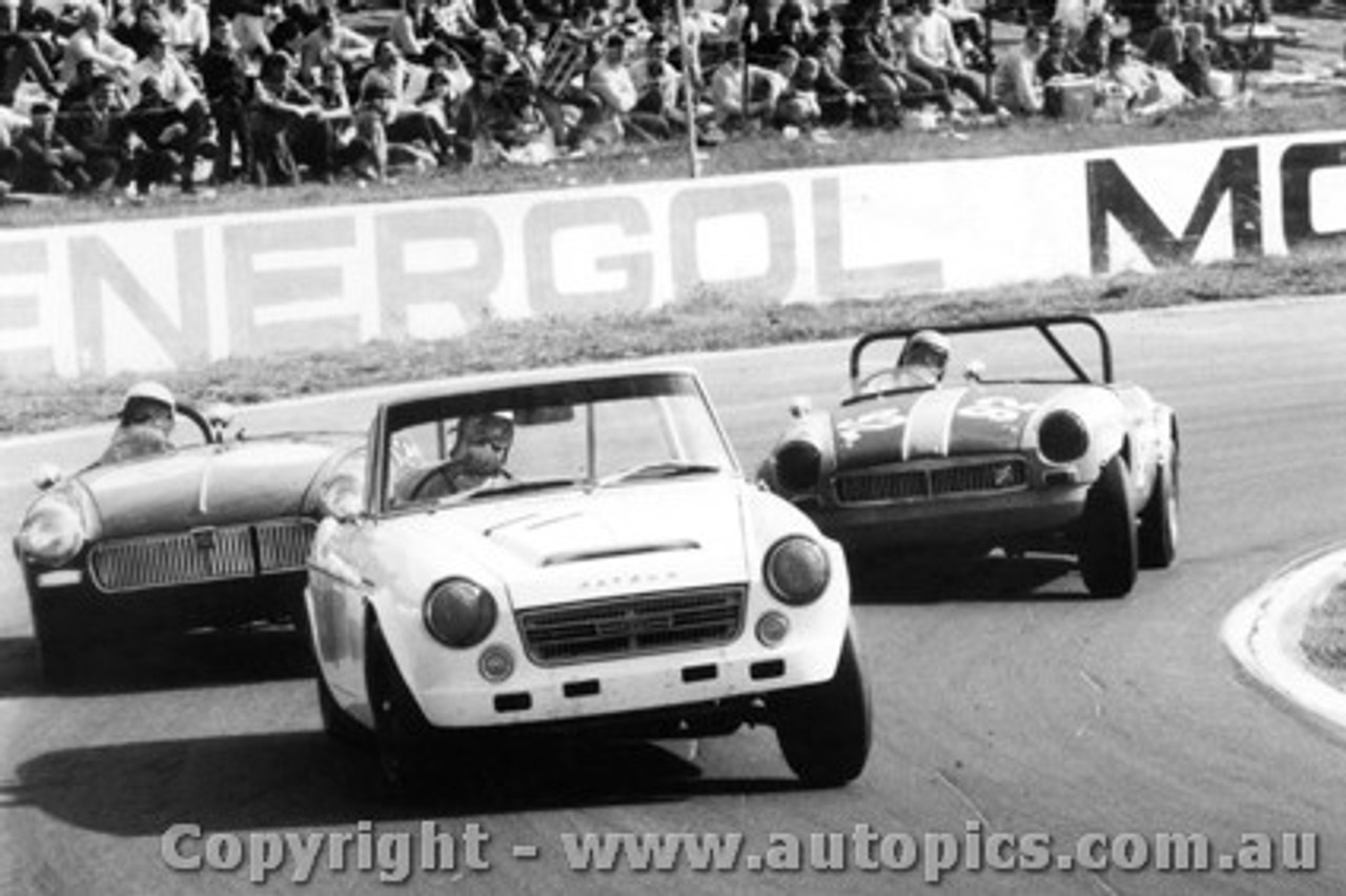 69454 - A. Rouse Datsun 2000 R. Rowntree MG Midget I. Corness MGB - Oran Park 1969