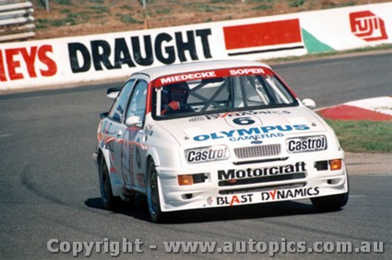 88713  - A. Miedecke / S. Soper   Ford Sierra RS500 - Bathurst 1988