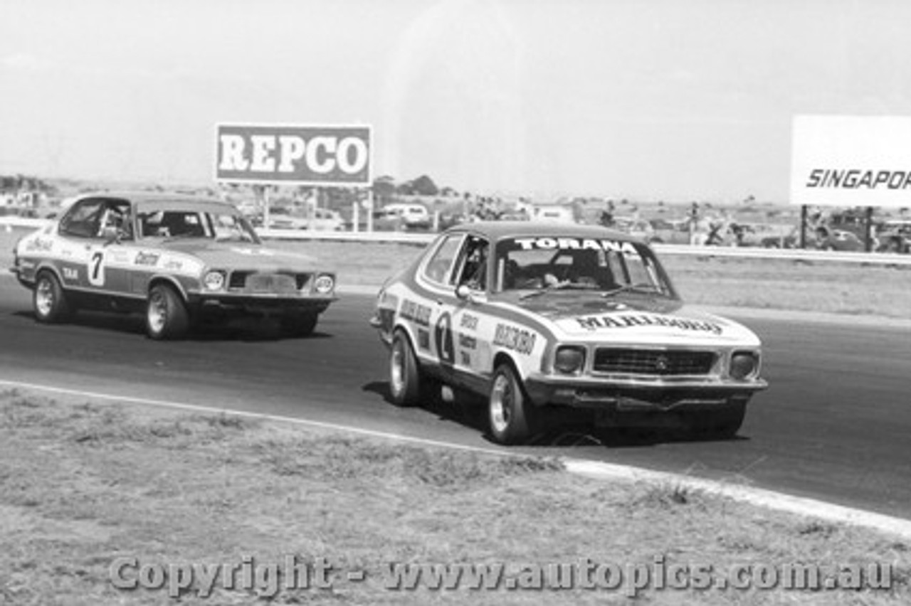 73054 - P. Brock and J. Harvey Holden LJ Torana XU1 - Calder 1973