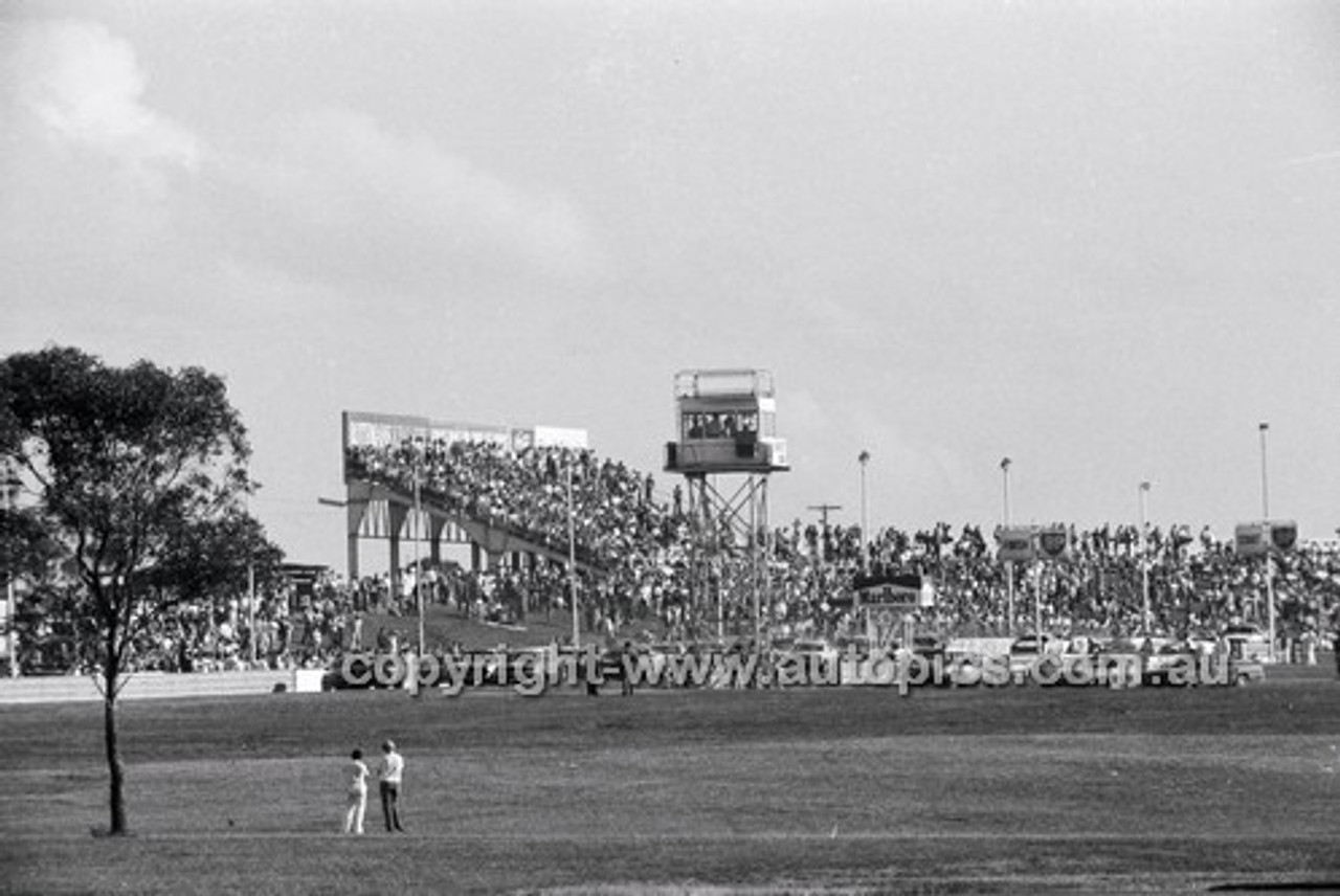 Oran Park 16th August 1980 - Code - 80-OP16880-194