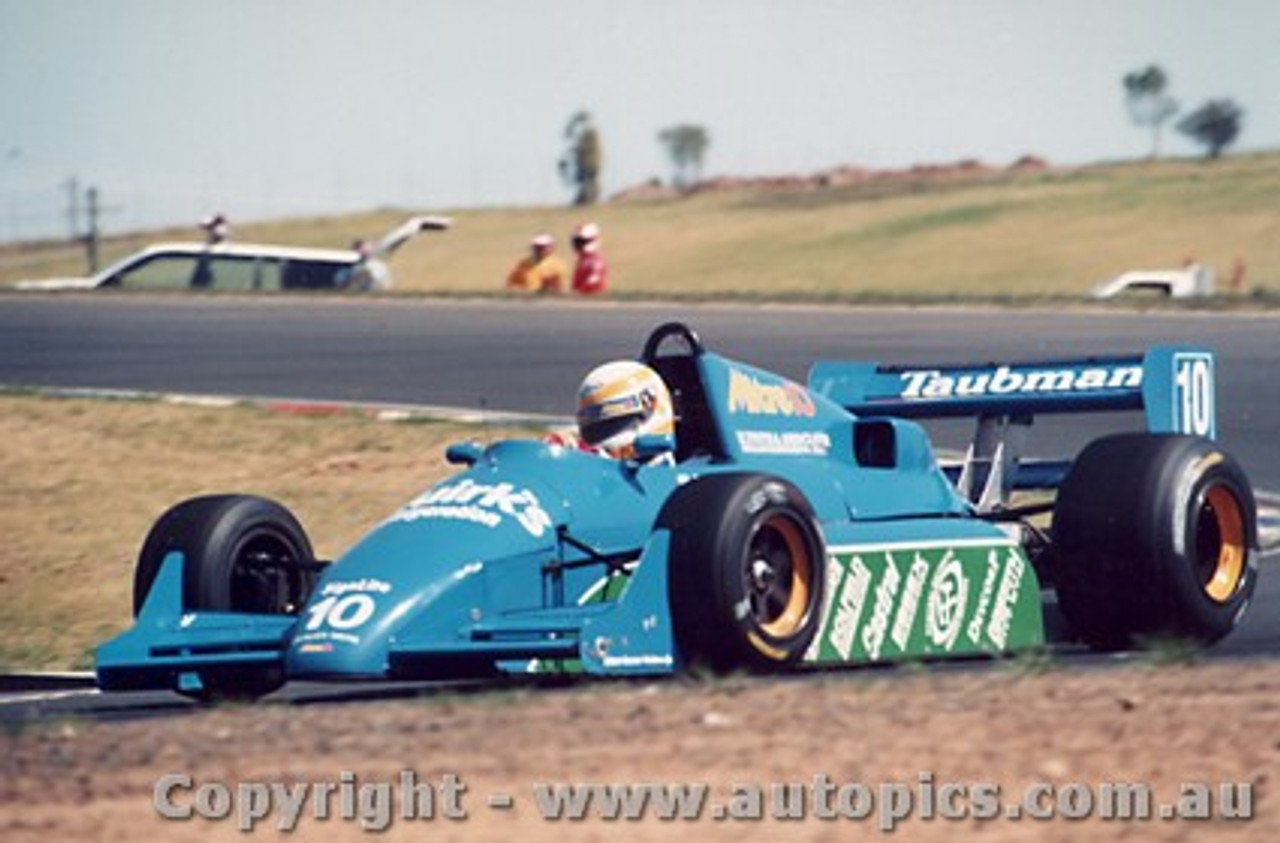 91501 - M. Larkham  Formula Holden - Eastern Creek 1991