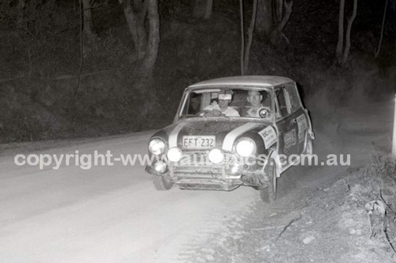 67969 - Southern Cross Rally 1967  Morris Mini -  Photographer Lance J Ruting