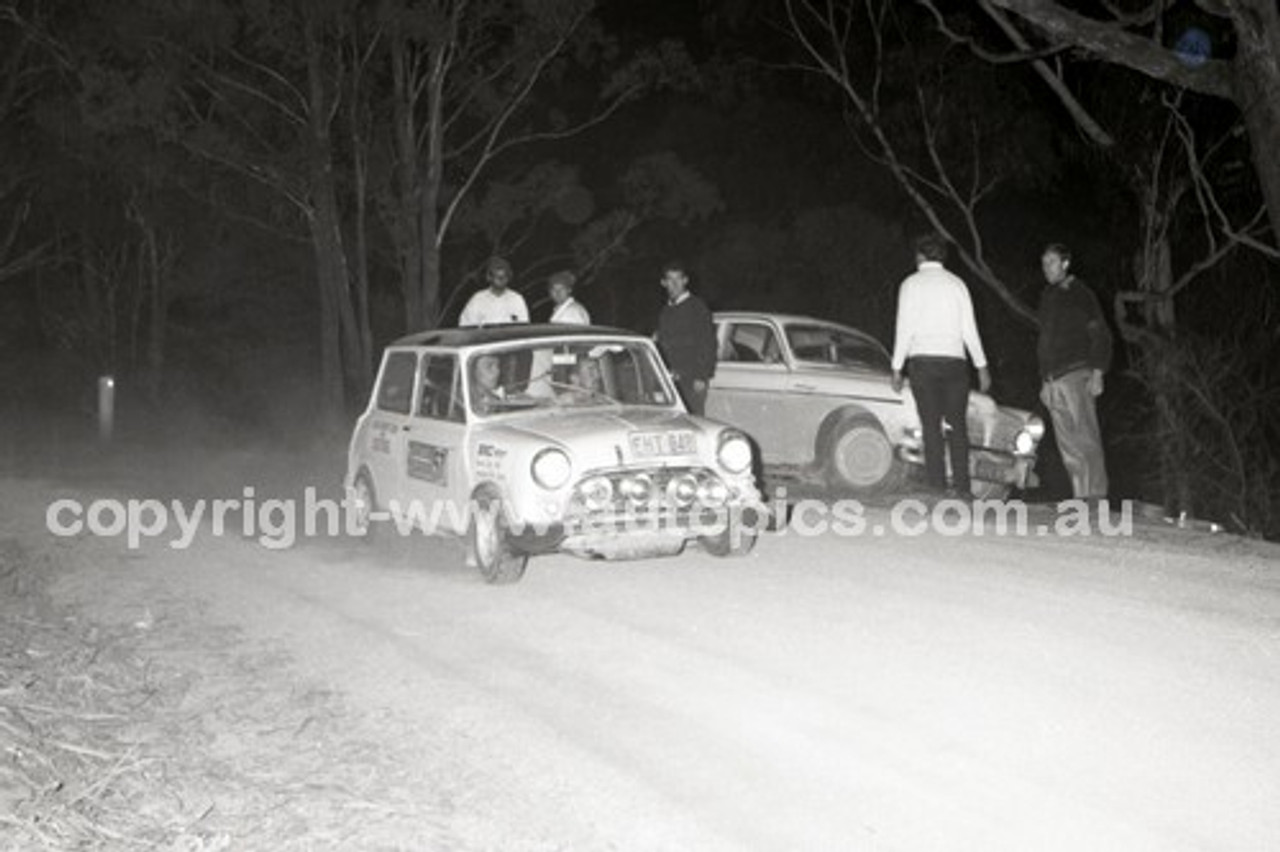 67970 - Southern Cross Rally 1967  Morris Mini -  Photographer Lance J Ruting