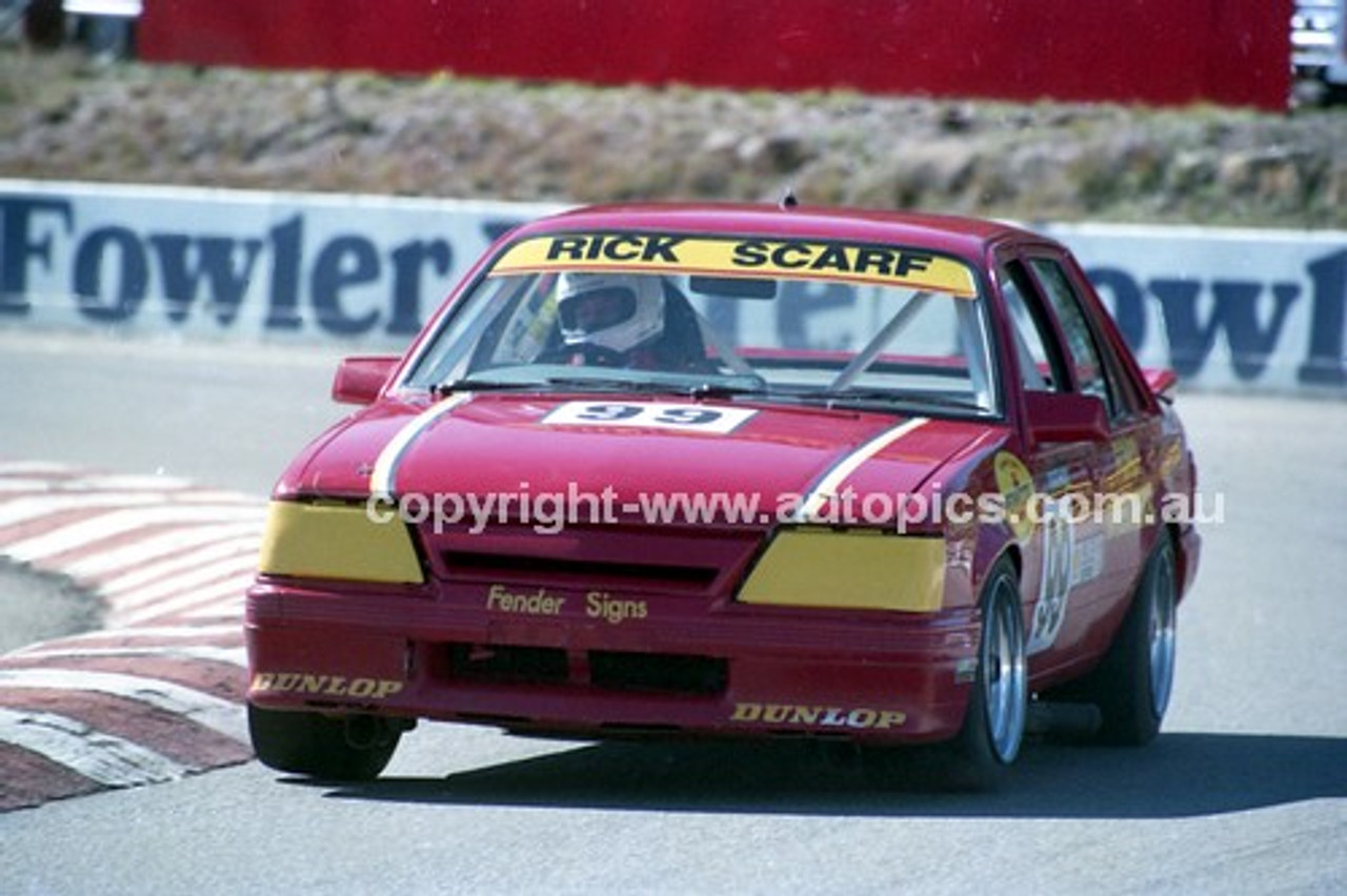 90335 - Rick Scarf, Commodore - Amaroo Park 5th August 1990 - Photographer Lance J Ruting
