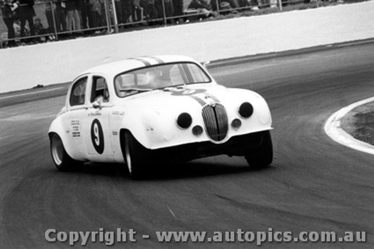 70114 - B. Sharp Jaguar - Oran Park 1970 - Photographer David Blanch