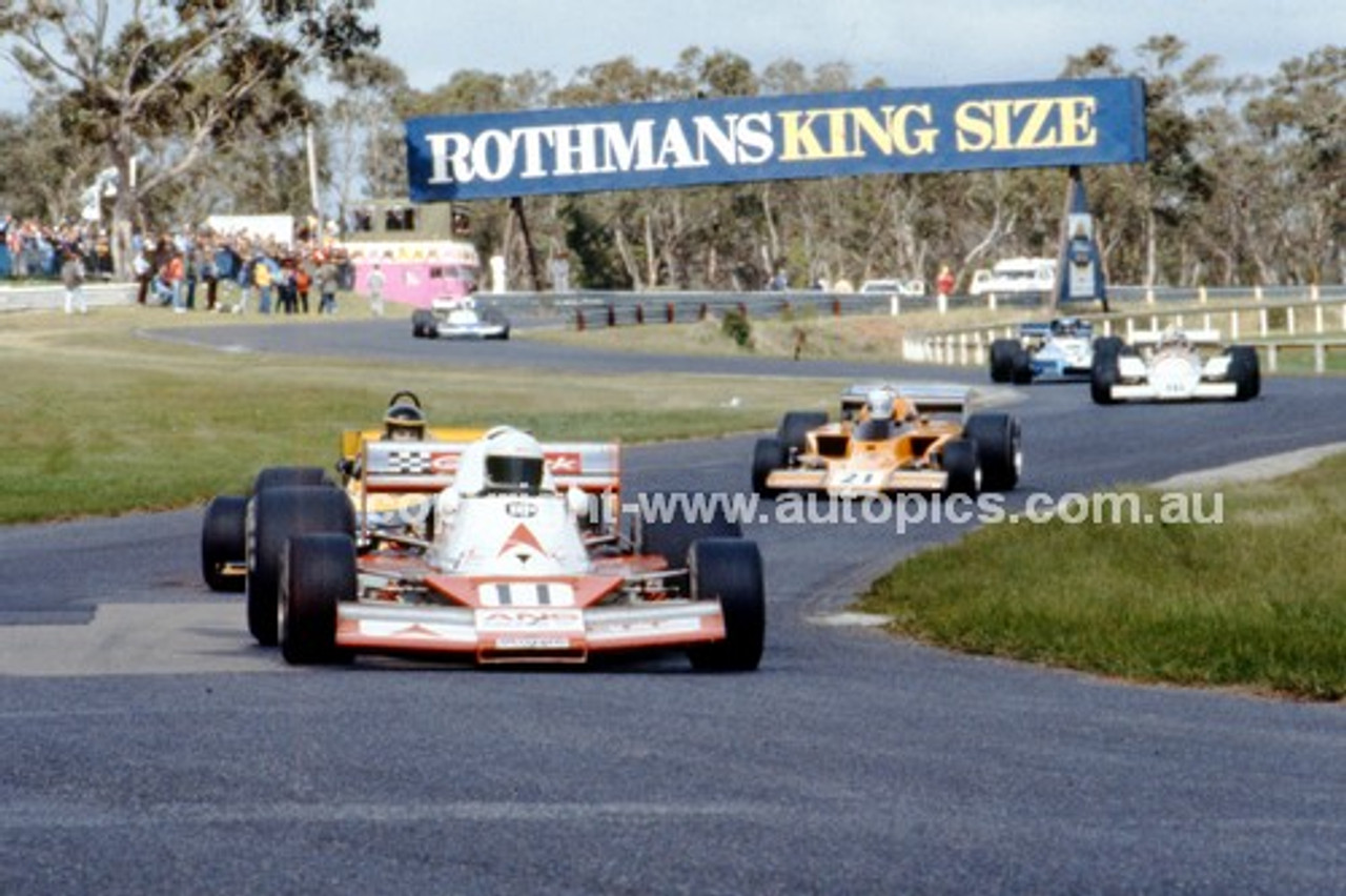 81114 - John Bowe, Elfin MR8 - Sandown 22nd February 1981 - Photographer Peter D'Abbs