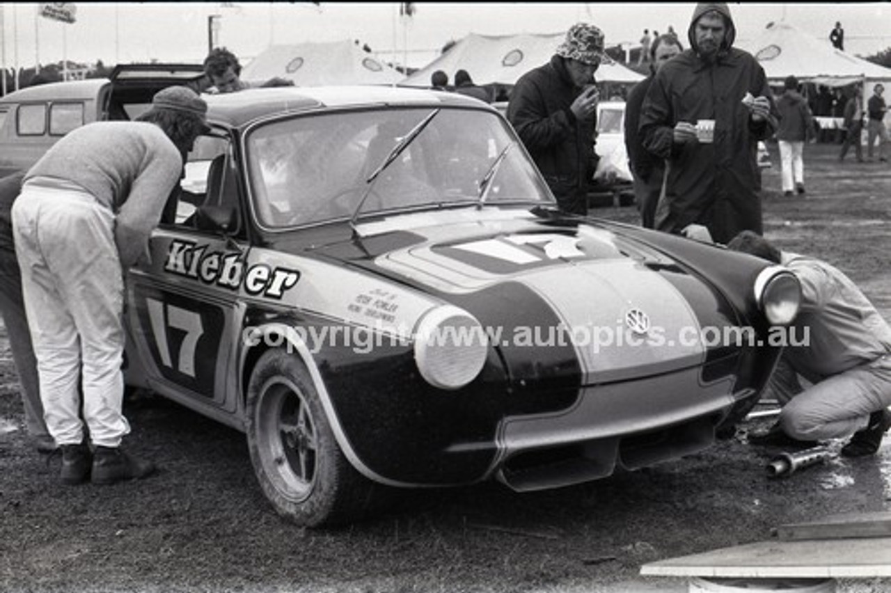 74442 - Bryan Thomson, VW V8 - Sandown 1974 - Photographer Darren House