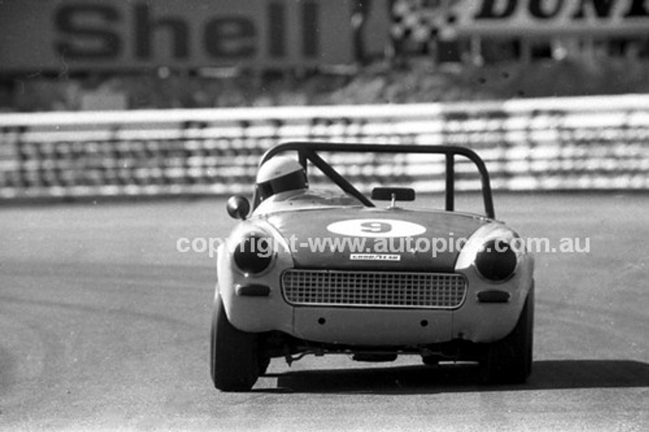 74418 - Lindsay Adcock, MG Midget - Amaroo 18th August 1974 - Photographer Lance J Ruting