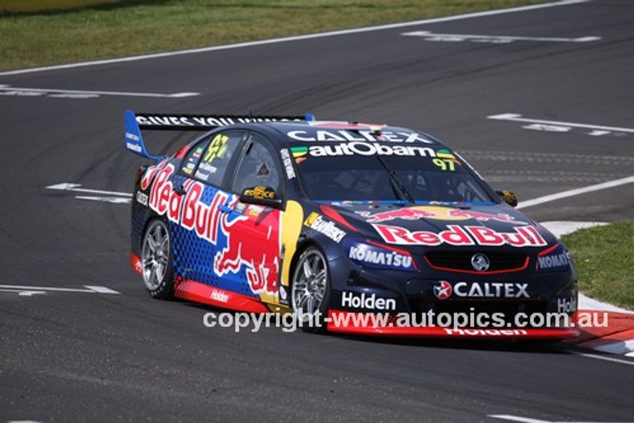 16703 - Shane Van Gisbergen &  Alexandre Premat, Holden Commodore VF - 2016 Bathurst 1000