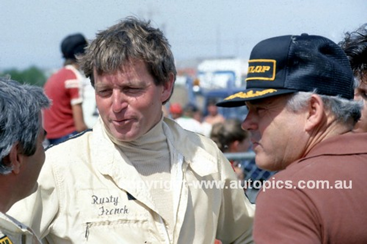 83032 - Rusty French & Bob Jane - Calder 1983 - Photographer Ray Simpson