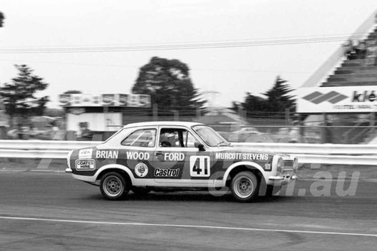 75184 - Jim Murcott, Ford Escort - Calder 1975 - Photographer Peter D'Abbs