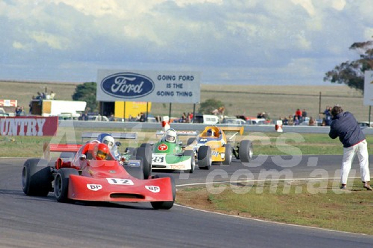 75196 - Chas Talbot, Birrana England - Calder 1975 - Photographer Peter D'Abbs