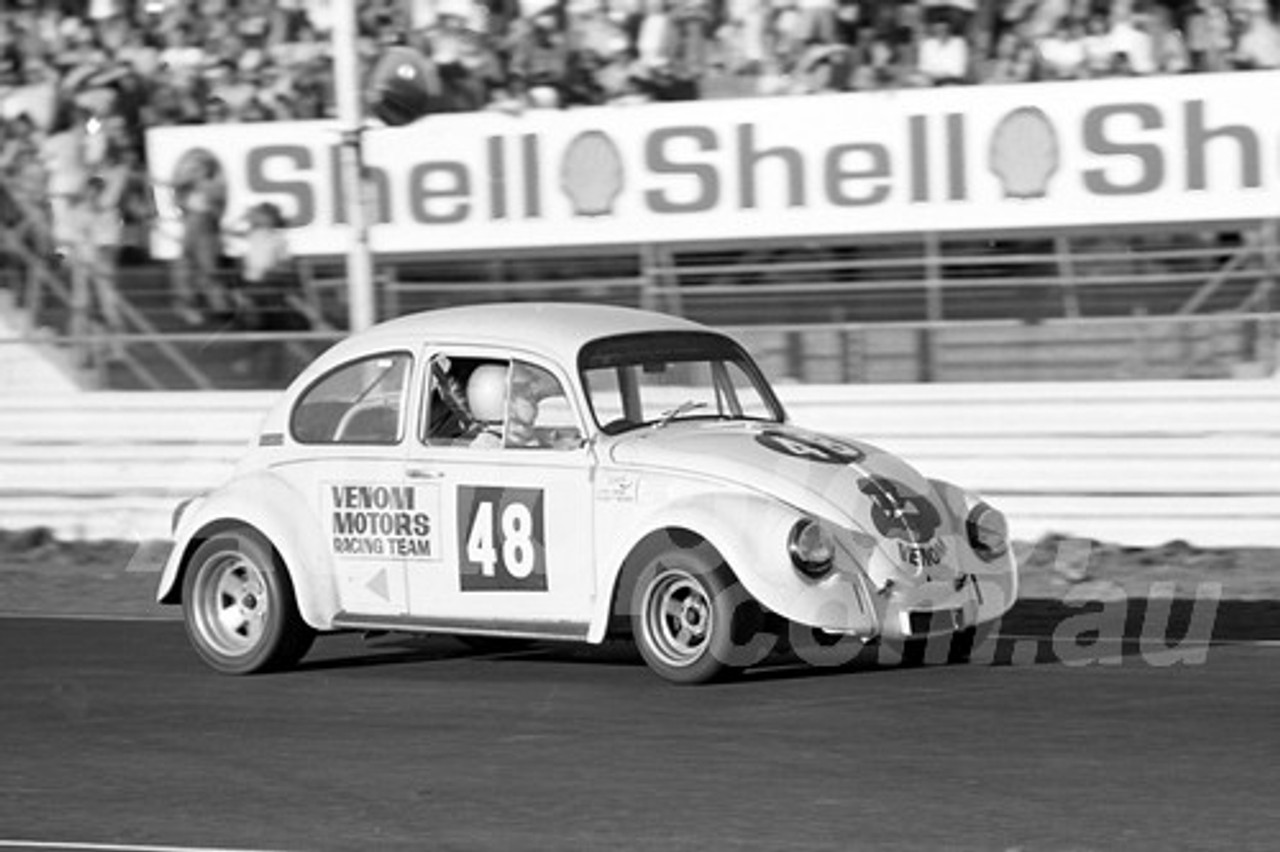 76126 - John Shaw, Venom Volkswagen - Calder 1976 - Photographer Peter D'Abbs