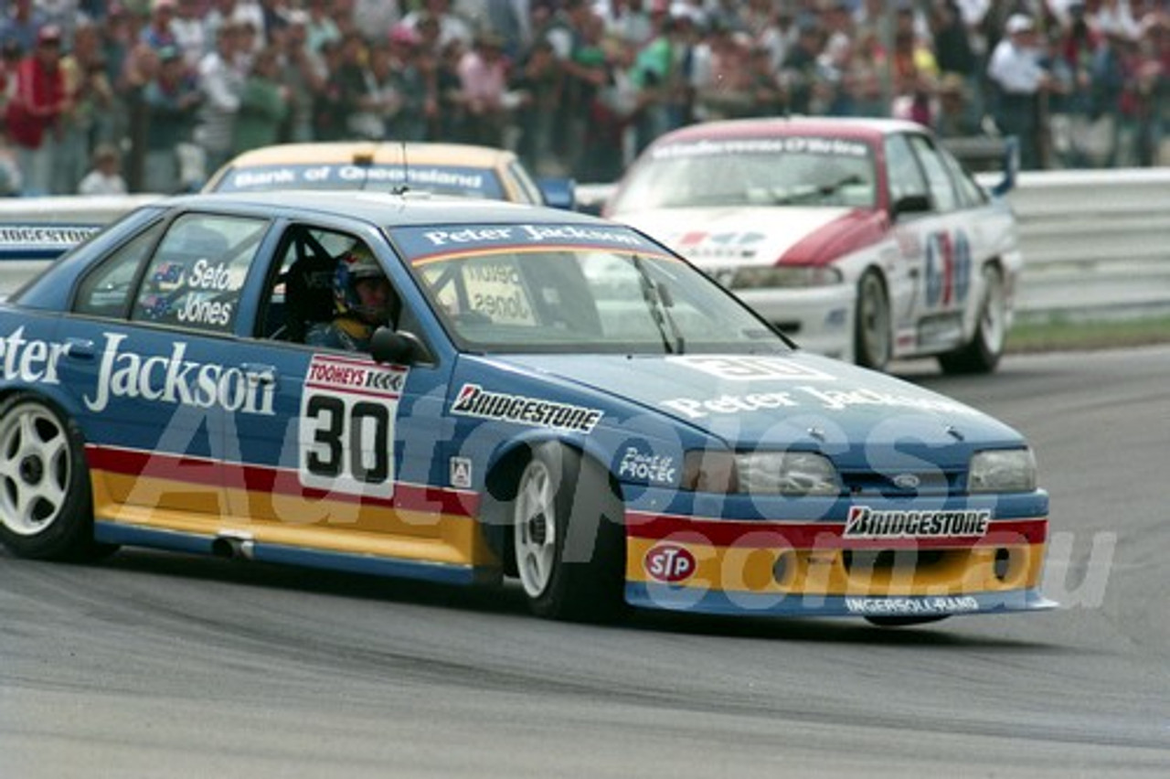 93802 - GLENN SETON / ALAN JONES - Falcon EB -  Bathurst 1993  - Photographer Marshall Cass