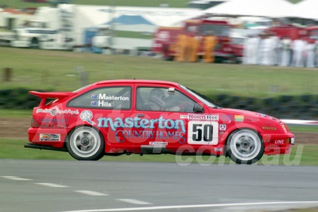 93841 - STEVE MASTERTON / PETER HILLS - Ford Sierra -  Bathurst 1993  - Photographer Marshall Cass