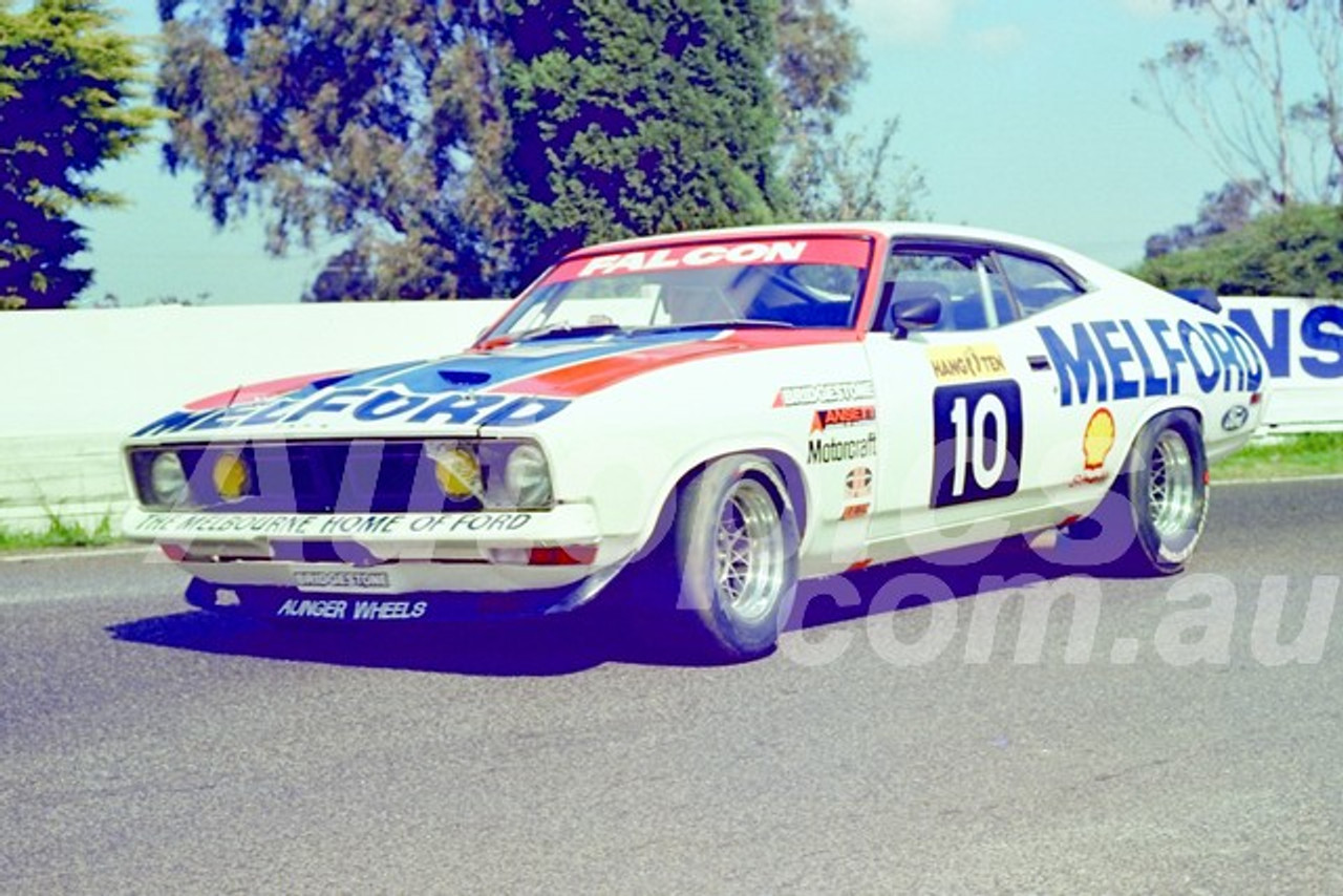 77088 - Jim Richards Falcon XB GT - Hang Ten 400 Sandown 1977 - Photographer Keith Midgley