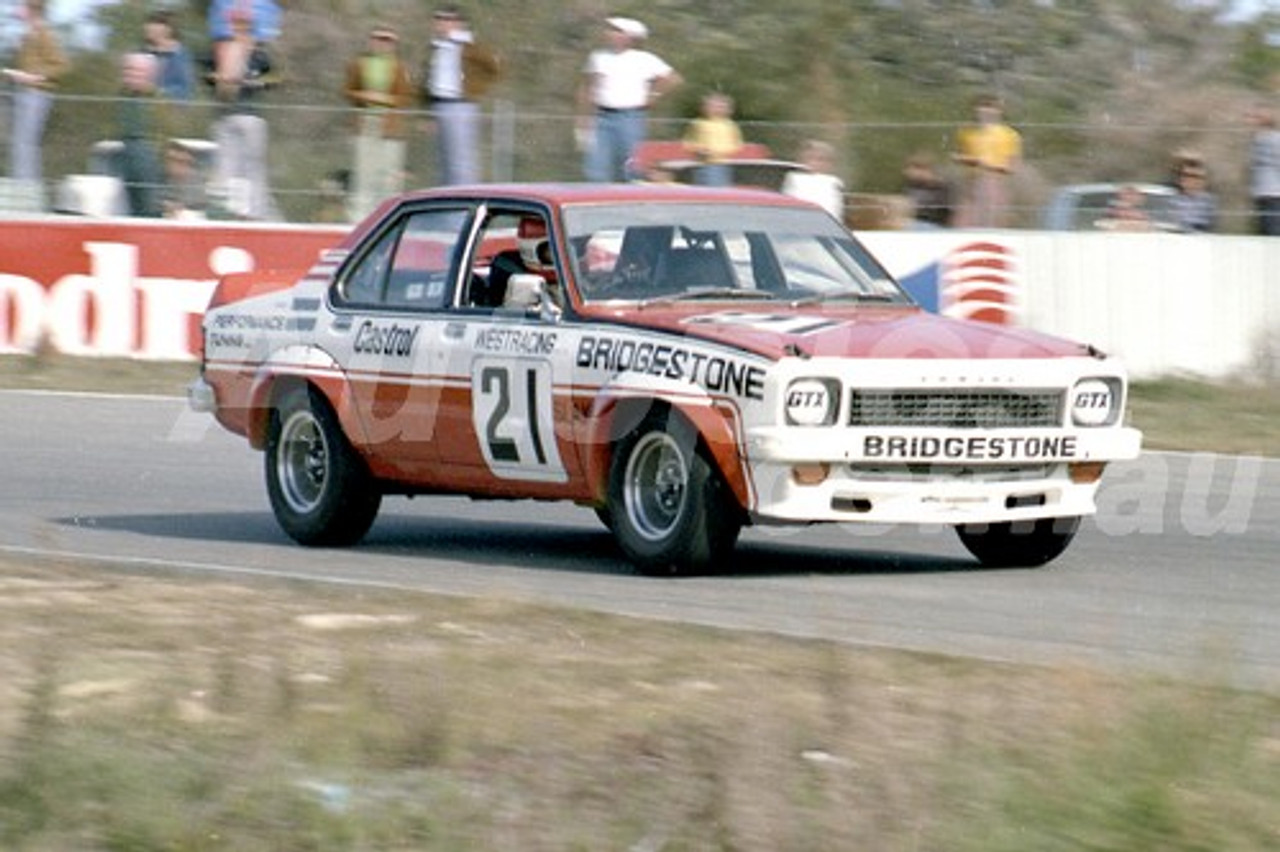 76667 - Tim Slako, Torana - Wanneroo 13th June 1976 - Photographer Tony Burton