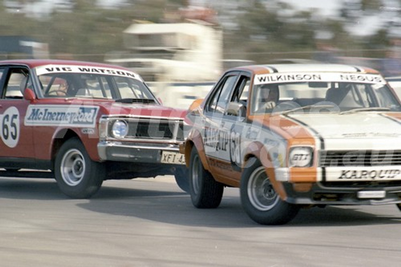 76668 - T. Wilkinson / W, Negus, Torana L34 & Vic Watson, Falcon - Wanneroo 13th June 1976 - Photographer Tony Burton