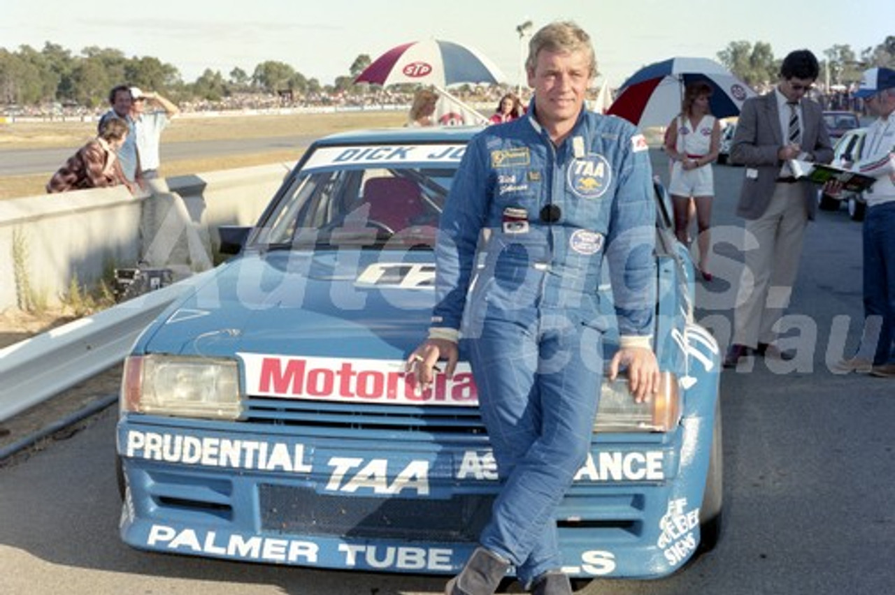 83404 - DickJohnson, Falcon -  Australian Touring Car Championship -  Wanneroo 24th April 1983 - Photographer Tony Burton