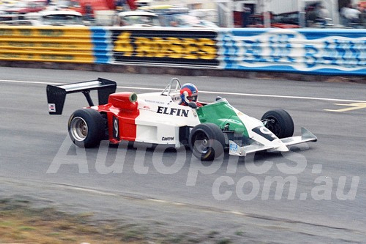 87093 - Vincent McLaughlan, Elfin 852/872  -  Symmons Plains 8th March 1987 - Photographer Keith Midgley