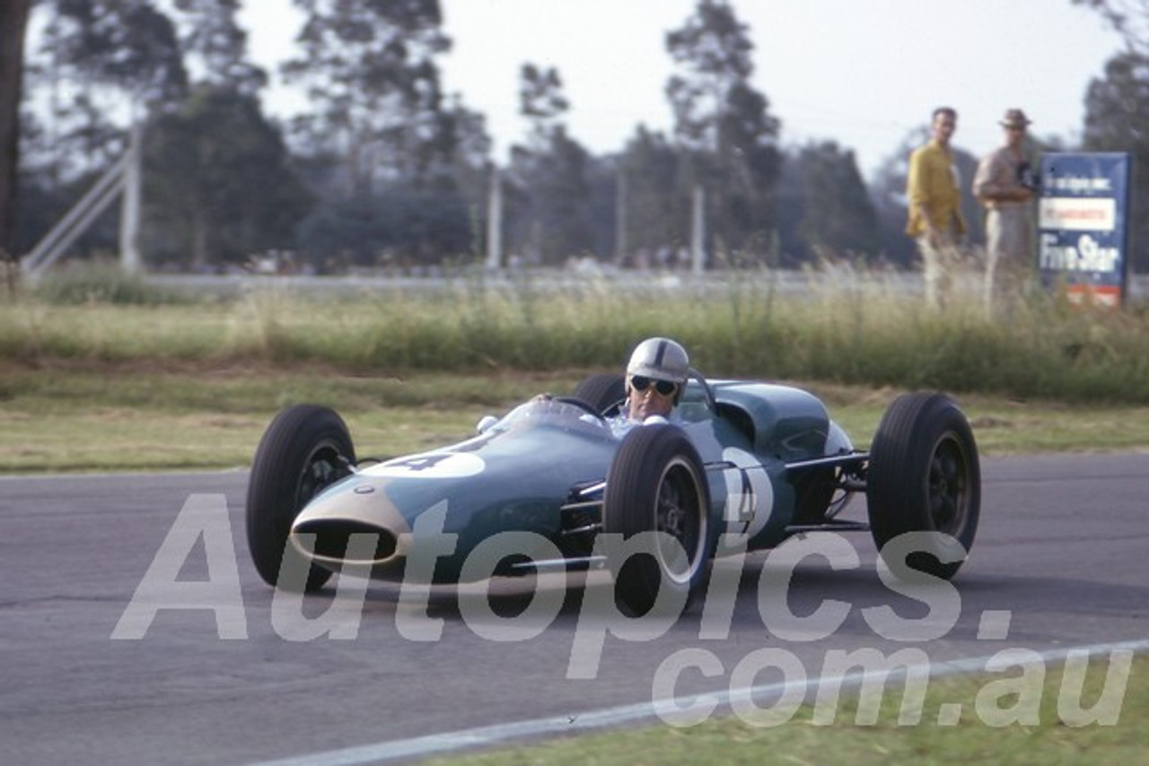 63044 - Jack Brabham,  Brabham Climax - Warwick Farm 1963 - Photographer Peter Wilson