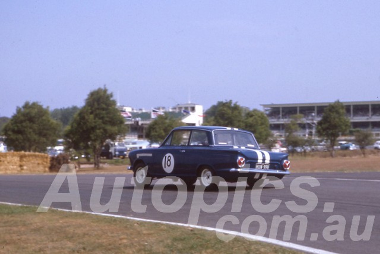 64202 - Jim McKeown, Lotus Cortina - Warwick Farm 1964 - Photographer Peter Wilson