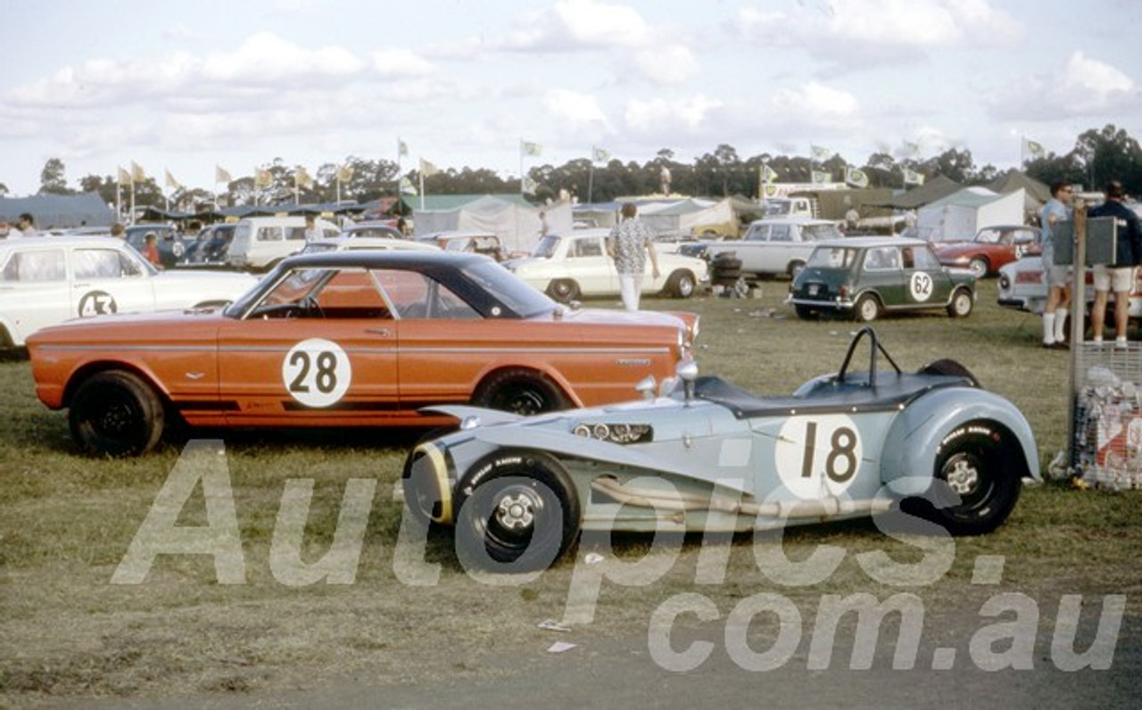 67119 - Peter Wilson, Nota Sportsman & Brian Lawler - Falcon V8 -  Warwick Farm 1967 - Peter Wilson Collection