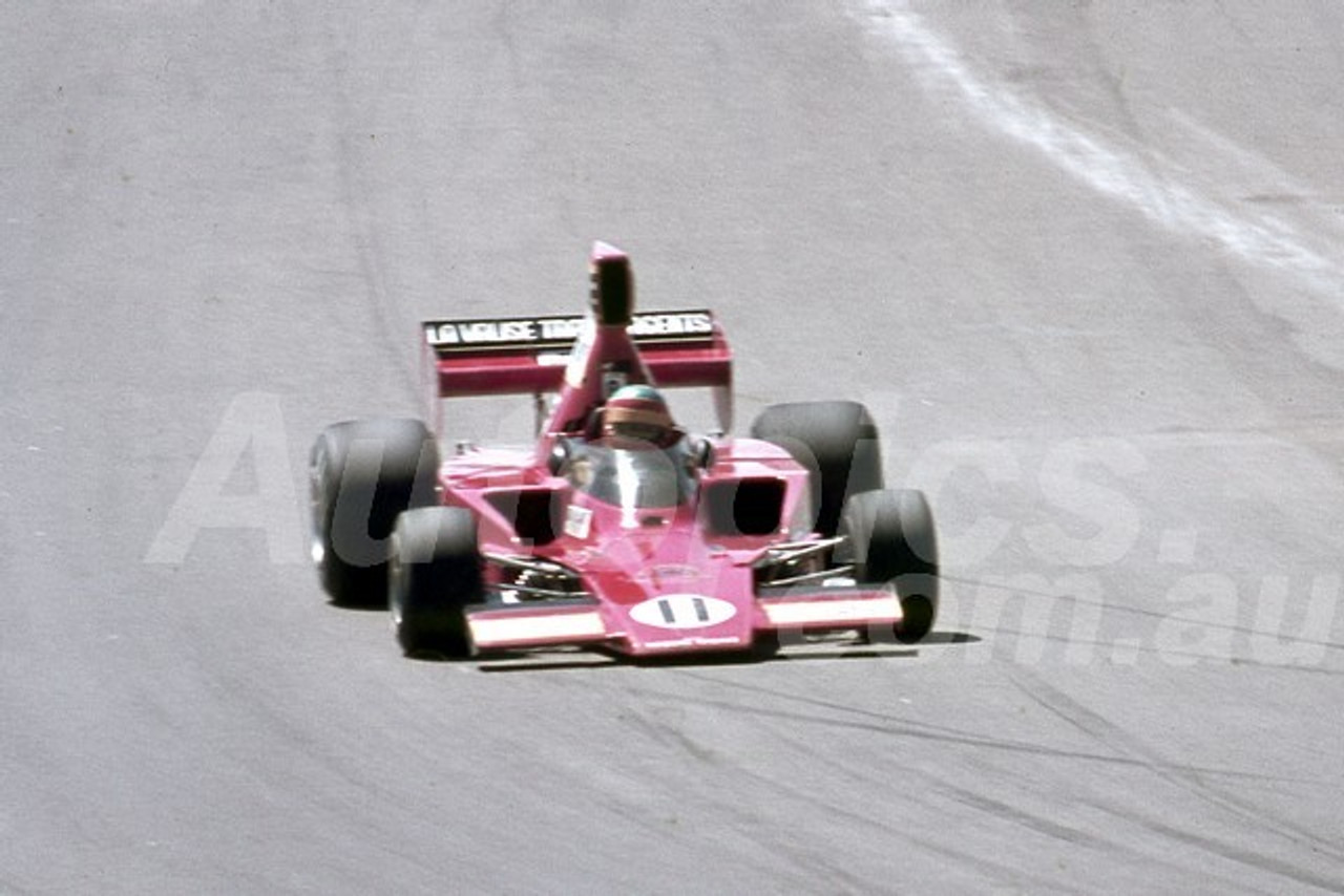 75626 - Ken Smith, Lola T332 - Tasman Series Oran Park 1975 - Photographer Neil Stratton