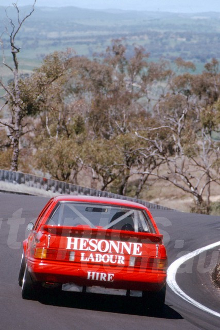 90807  -  LAURIE DONAHER / MARC DUCQUET, COMMODORE VL - Tooheys 1000 Bathurst 1990 - Photographer Ray Simpson