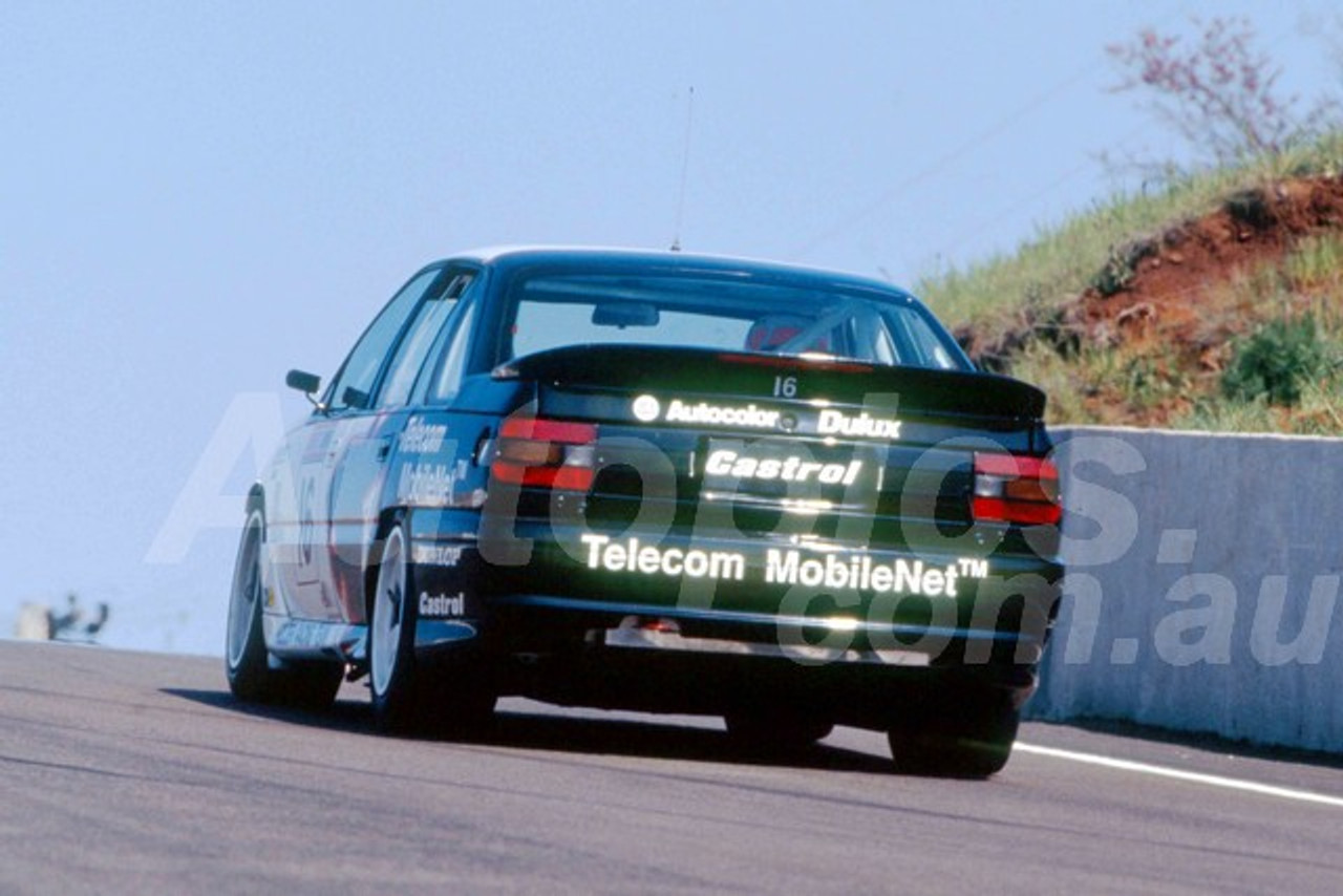 91785 - ALLAN GRICE / WIN PERCY, COMMODORE VN - 1991 Bathurst Tooheys 1000 - Photographer Ray Simpson