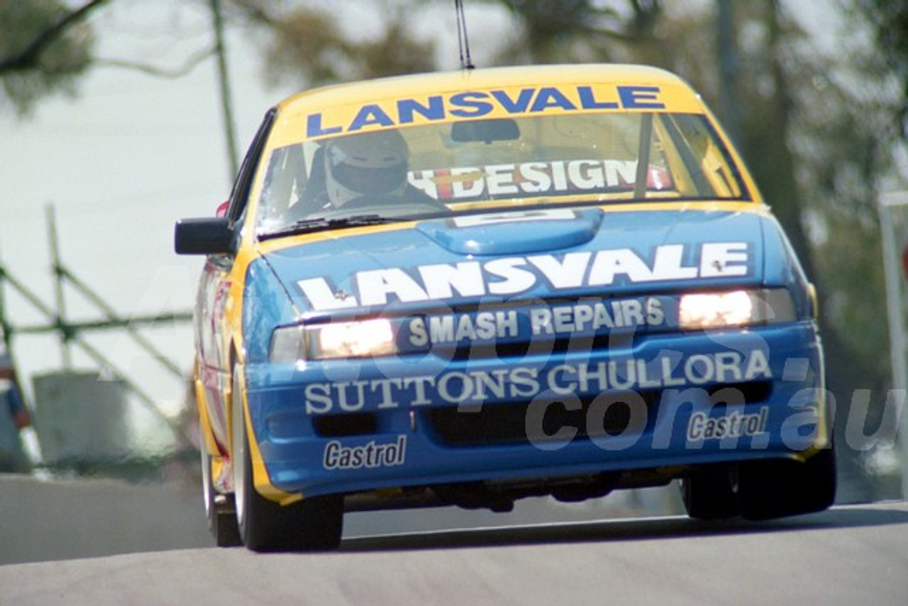 91824 - TREVOR ASHBY / STEVE REED, COMMODORE VN - 1991 Bathurst Tooheys 1000 - Photographer Ray Simpson