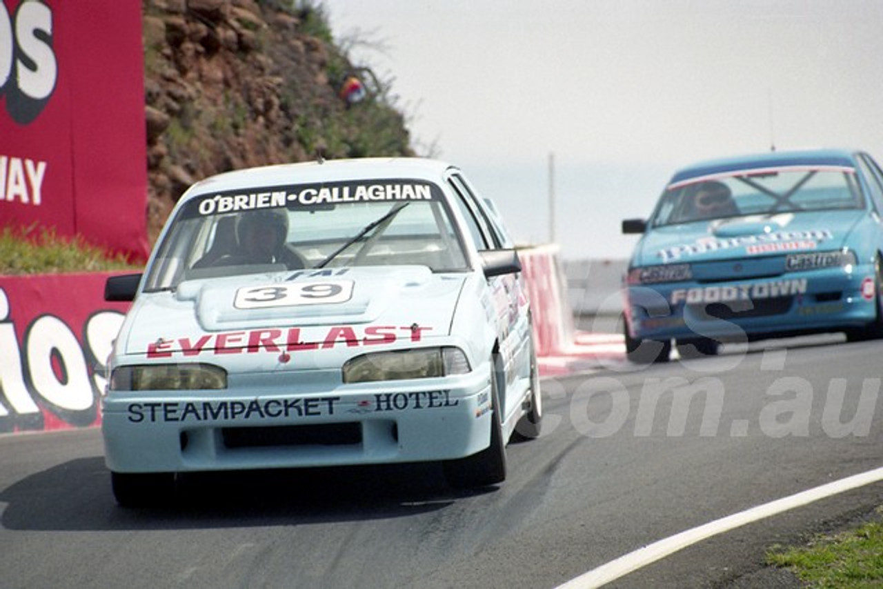 91867 - BILL O'BRIEN / BRIAN CALLAGHAN Snr, COMMODORE VL - 1991 Bathurst Tooheys 1000 - Photographer Ray Simpson