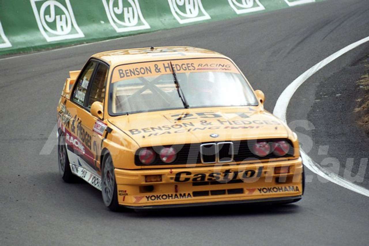 92805 -  TONY LONGHURST / JOHNNY CECOTTO, BMW M3 - 1992 Bathurst Tooheys 1000 - Photographer Lance J Ruting