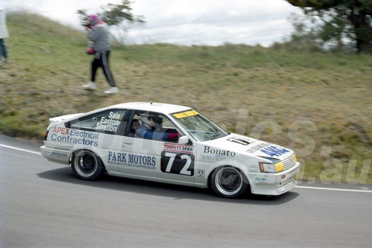 92846 - GREGG EASTON / BRAD STRATTON / DAVID SALA, TOYOTA SPRINTER - 1992 Bathurst Tooheys 1000 - Photographer Lance J Ruting