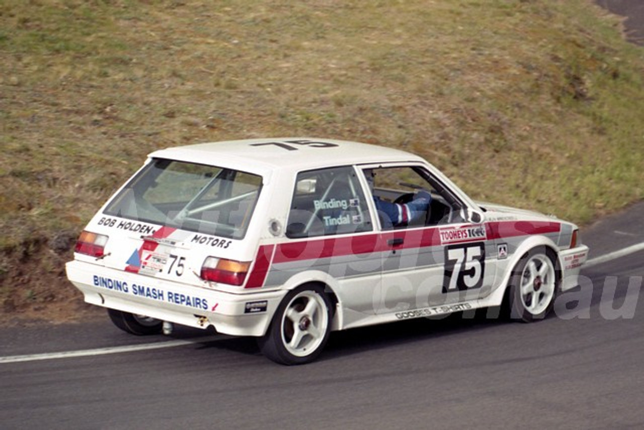 92852 - FRANK BINDING / BOB TINDAL, TOYOTA COROLLA - 1992 Bathurst Tooheys 1000 - Photographer Lance J Ruting